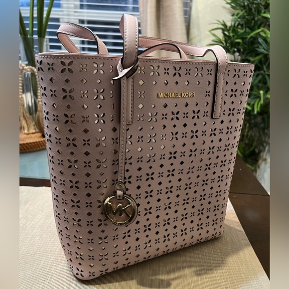 MICHAEL Michael Kors Handbags - Michael Kors Purse